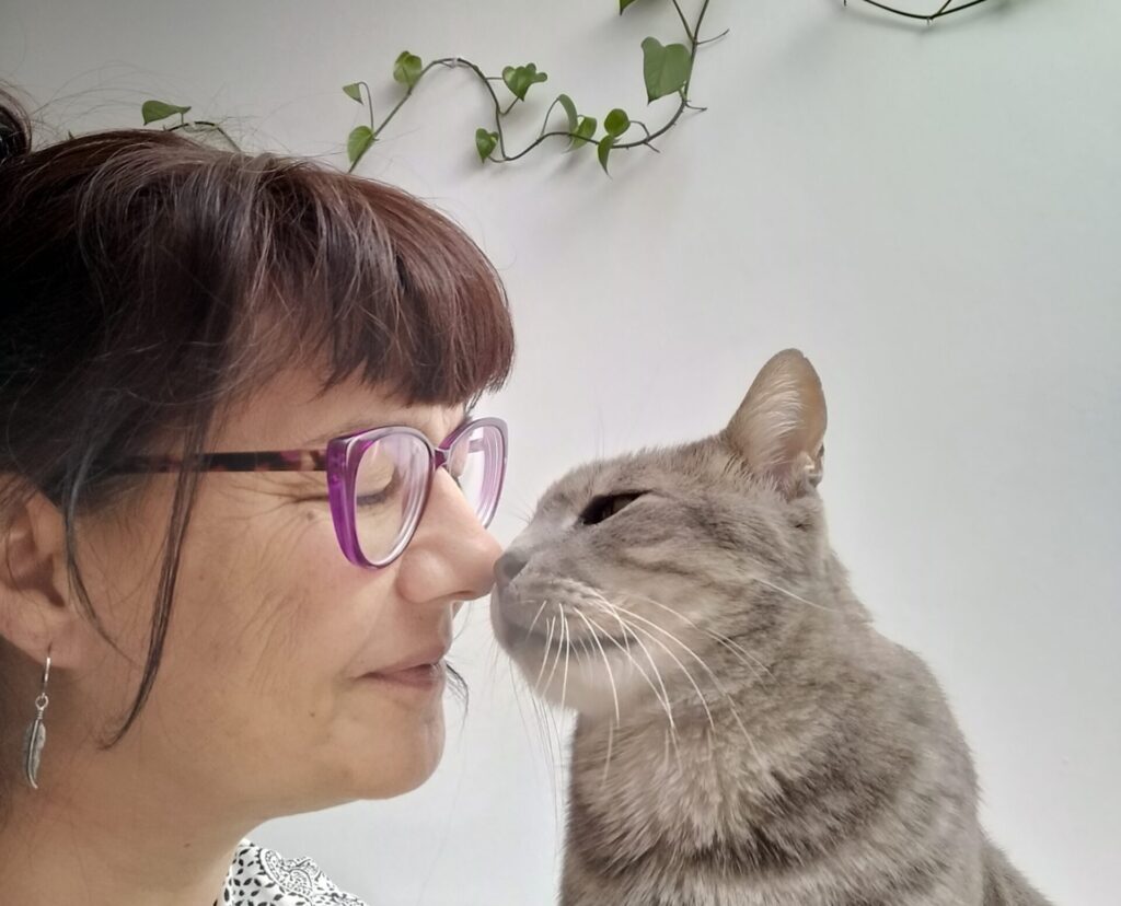 Conexión Elisa y gato Gandolfo